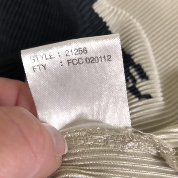 Jamie Sadock Sleeveless Tank -> Jamie Sadock Sleeveless Tank - Picture 11 of 11